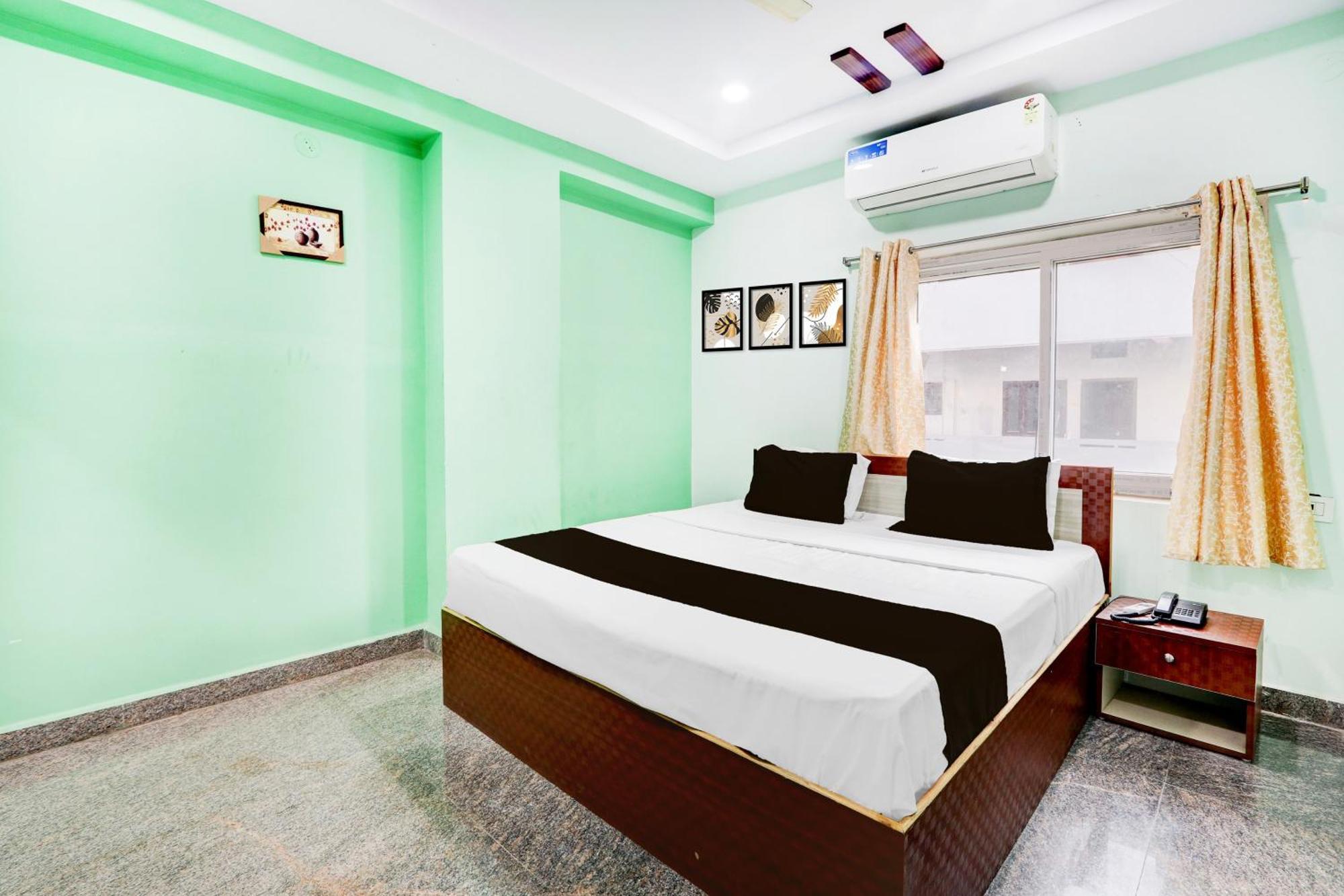 Hotel O Anoos Minarva Хидерабад Екстериор снимка